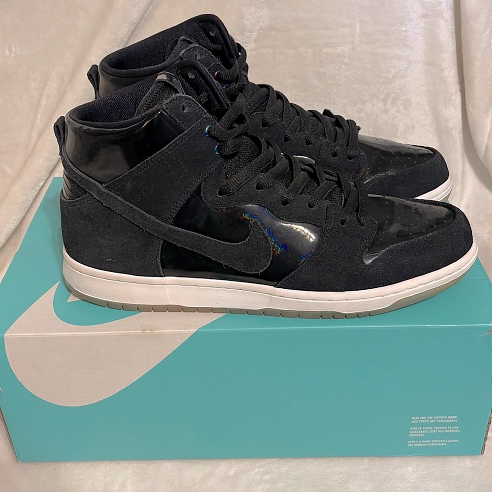 Nike SB Zoom Dunk High Pro "Iridescent" Size 13